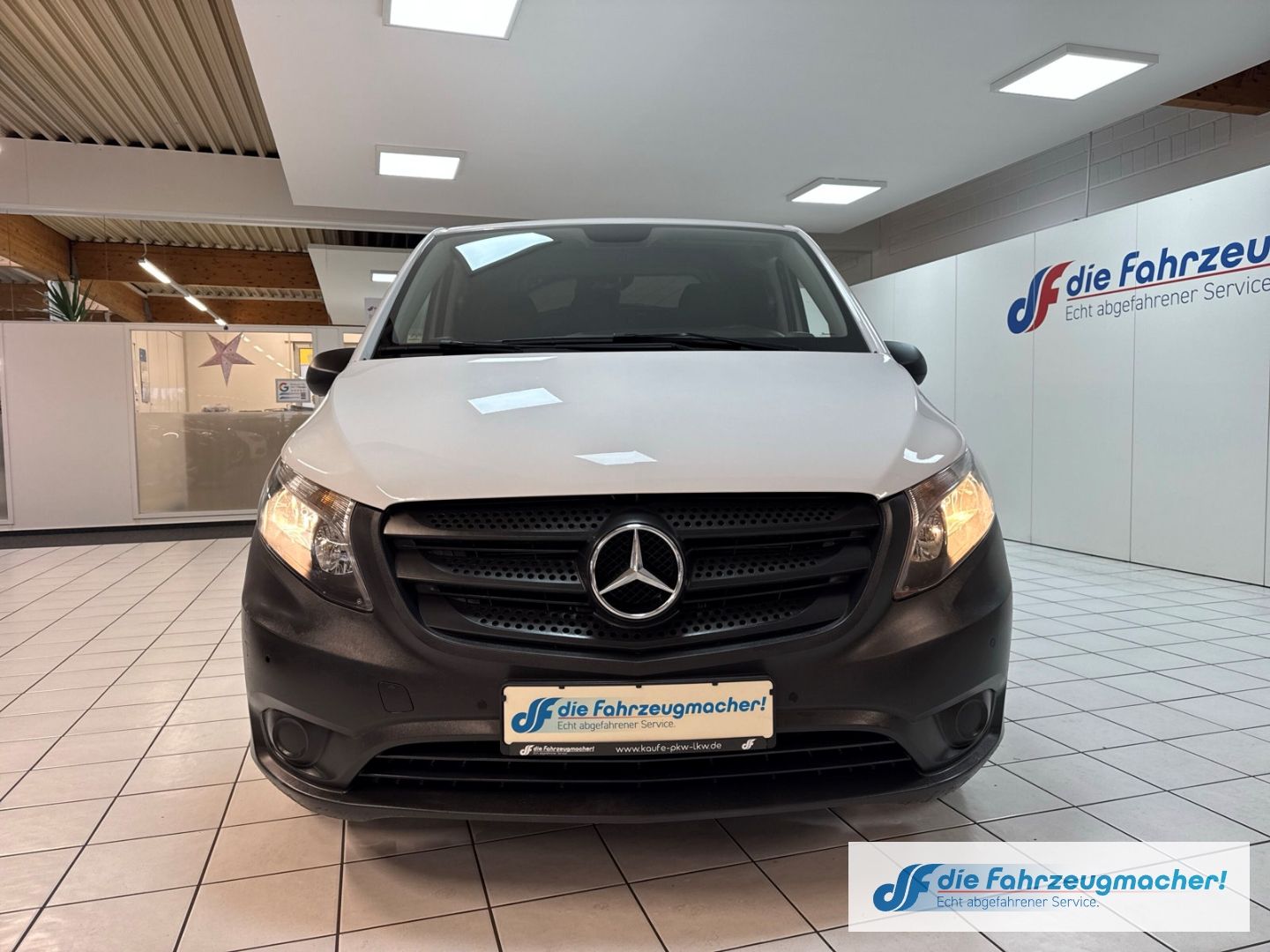 Fahrzeugabbildung Mercedes-Benz Vito Kasten 116 CDI RWD extralang Navi DAB SHZ