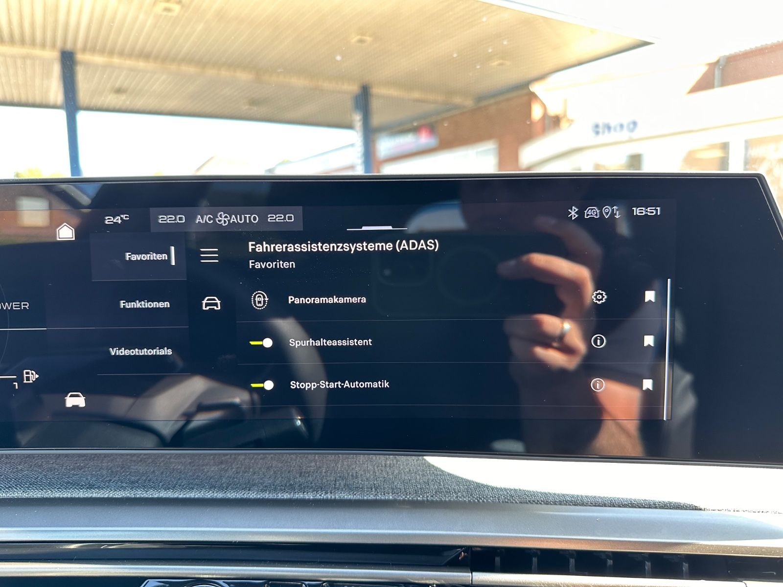 Fahrzeugabbildung Peugeot 5008 GT Hybrid 145 Autom 7-Sitz/ACC/Navi/APP/LED