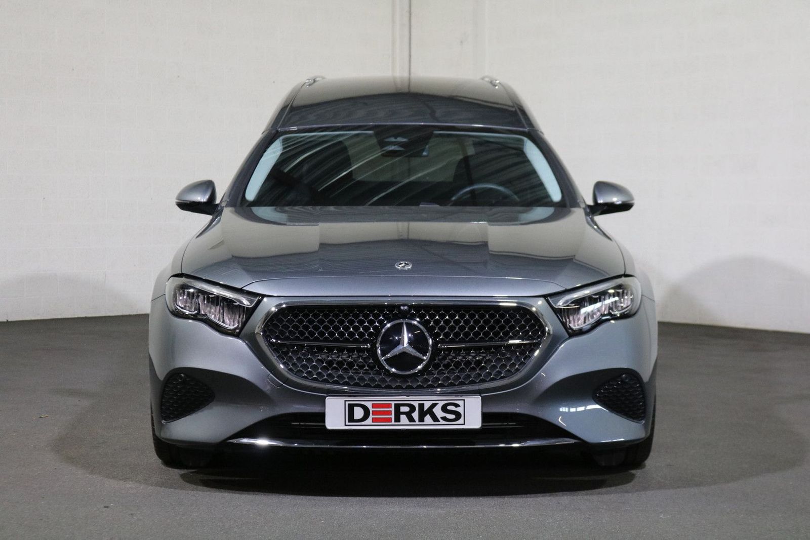 Mercedes-Benz E 220 220D Indus Eneexis 3-deurs Bestattungswage imagem 2