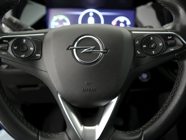 Grandland ULTIMATE PHEV 4X4 AT+LED MATRIX+NAVI+3