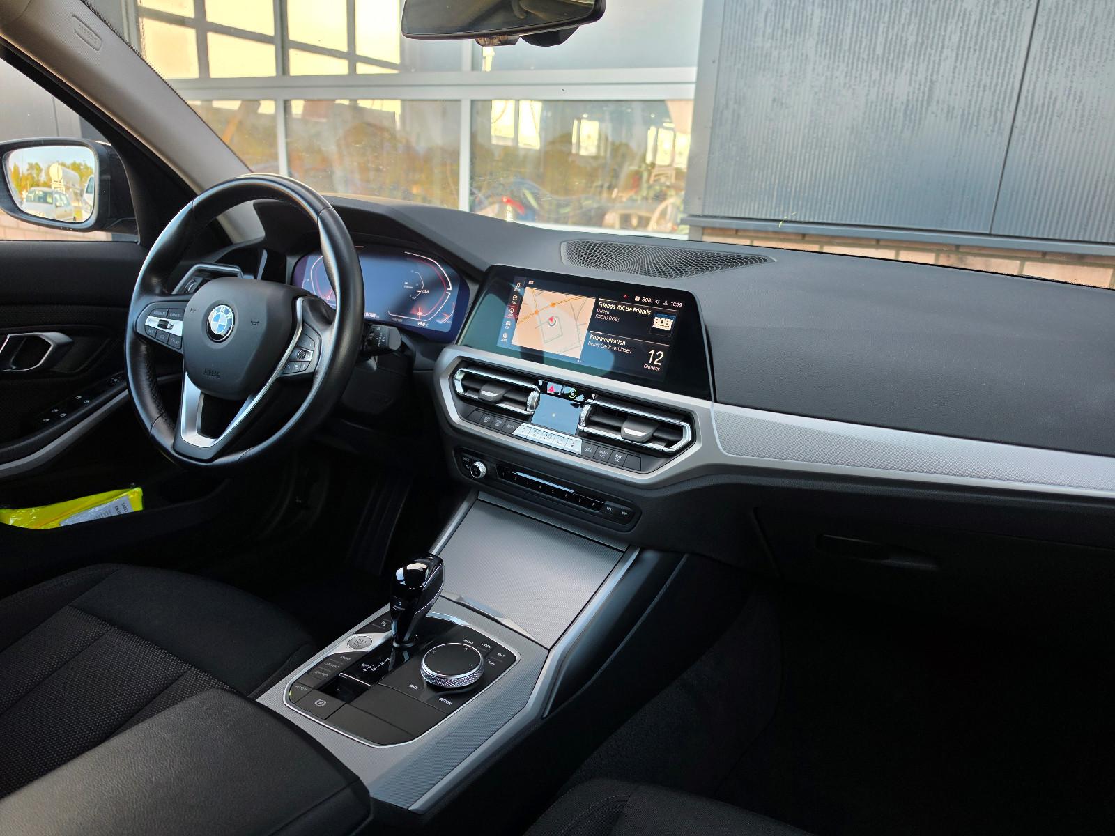 BMW 318d Advantage TÜV Neu/LED/Virtuell Cockpit/Navi