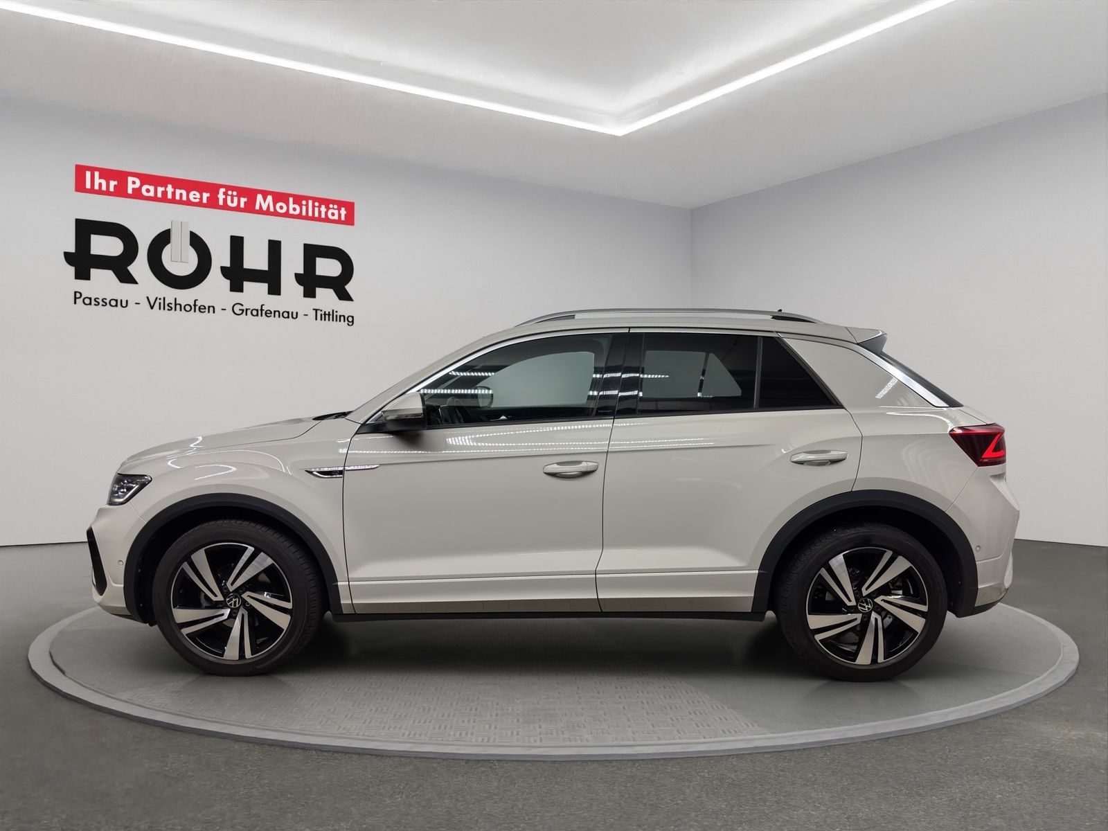 Volkswagen T-Roc R-Line 1.5 TSI ACC Kam. LED Pano Massage foto 3