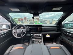 Fahrzeugabbildung GMC Sierra 1500 AT4 6.2L V8 LED ACC HUD AHK 360°