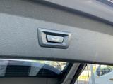BMW X1 18d Sport Line S-Drive Navi TeilLeder SHZ LED - BMW X1: Drive