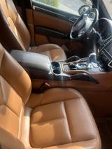 Porsche Cayenne Diesel - - Porsche: Beige