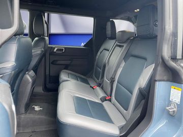 Ford Bronco - 9