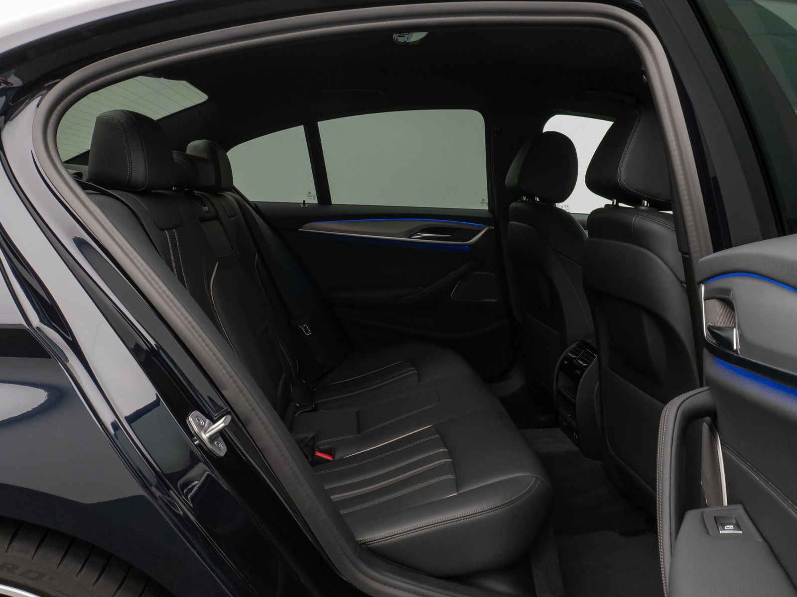 Fahrzeugabbildung BMW 540d  xD M Sport Kamera HUD DAB H/K Alarm 20Zoll