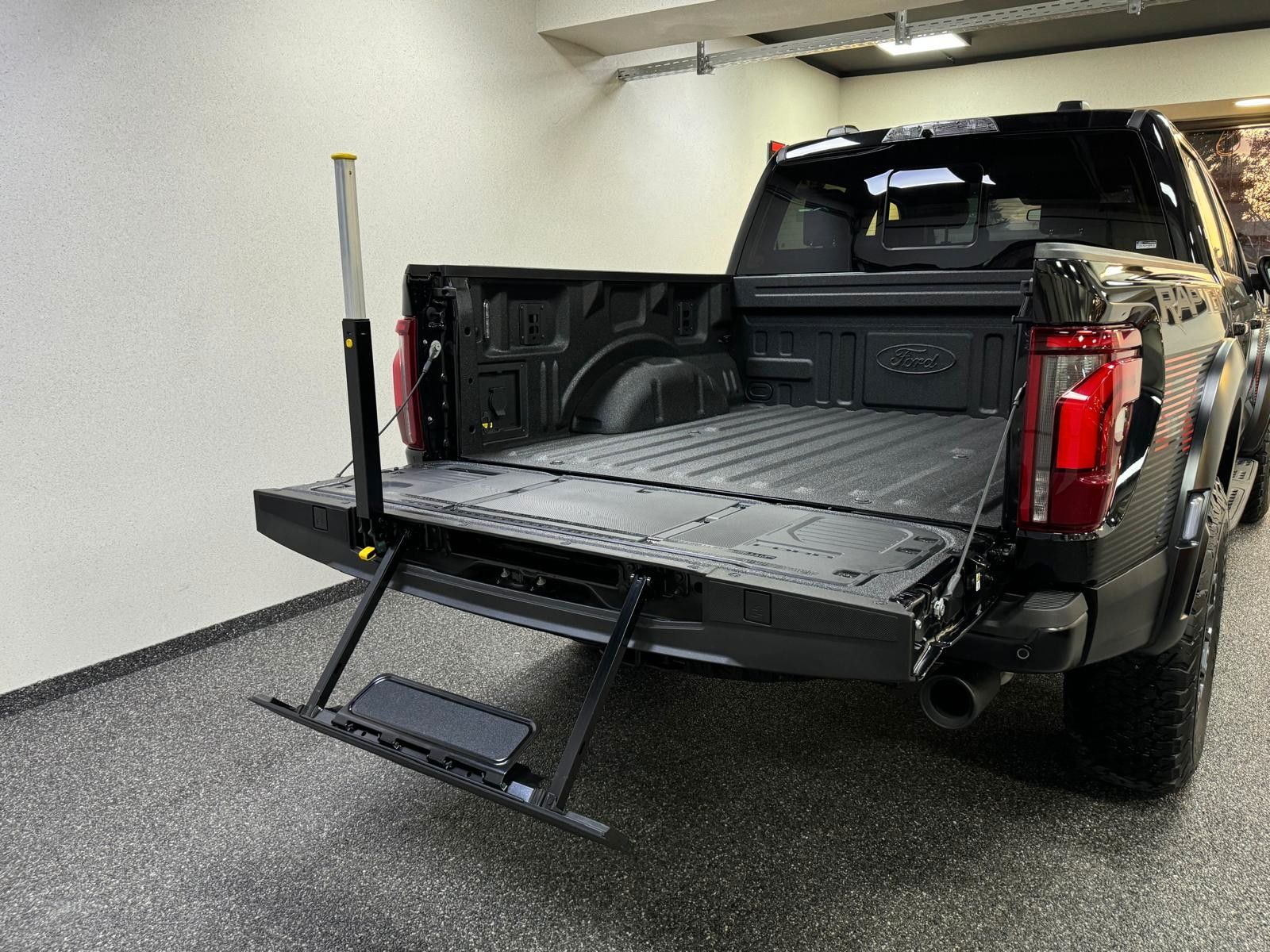 Fahrzeugabbildung Ford RAPTOR -R- SUPERCREW KOMPRESSOR V-8