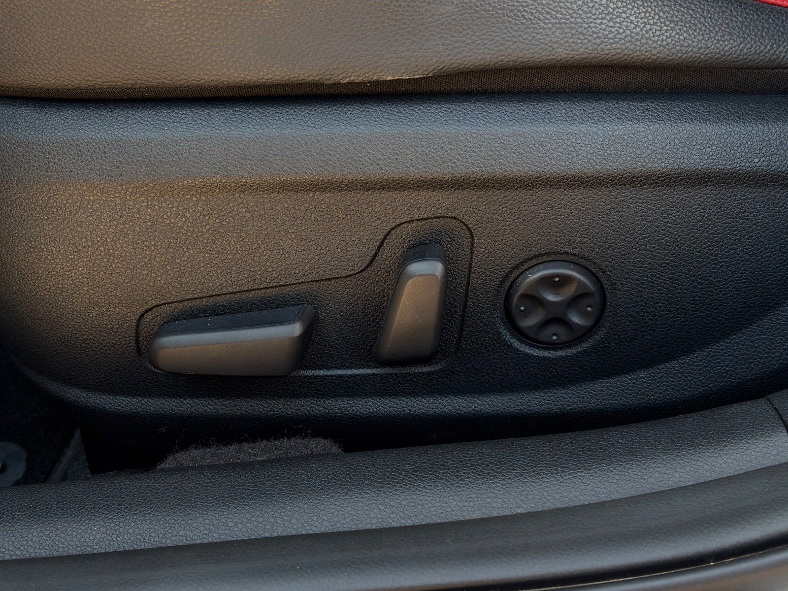 Fahrzeugabbildung Kia Optima SW 1,6 T-GDI DCT GT Pano H&K ACC SHZ LHZ