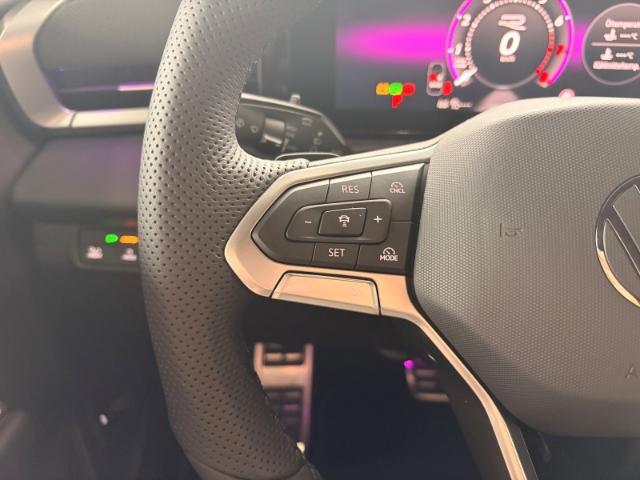 Volkswagen T-Roc 1.5 eTSI R-Line Navi AHK Kamera ACC SitzHZ