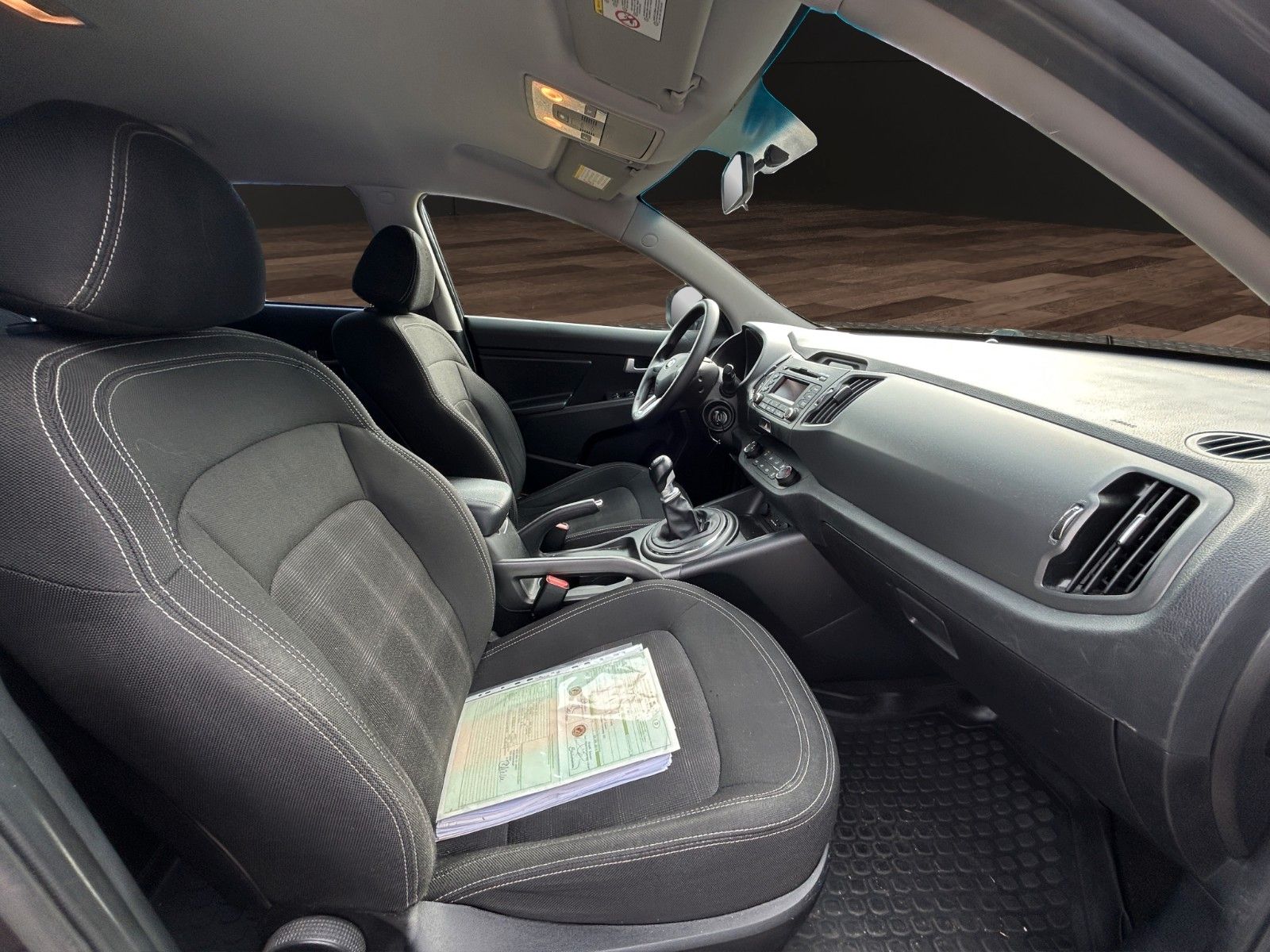 Fahrzeugabbildung Kia Sportage Vision 2WD Sport Paket / Klima/
