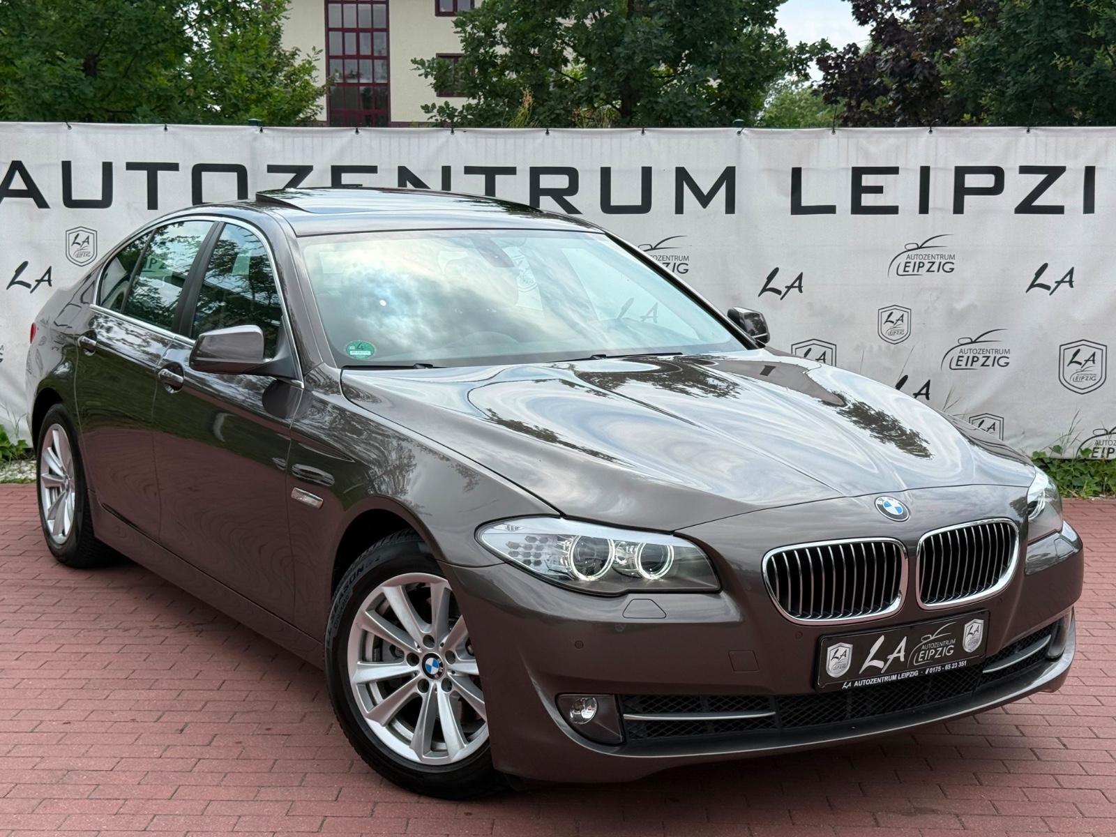 BMW 520i Limousine 1HA*SCHIEBDACH*KAMERA*WENIGKM*TÜV