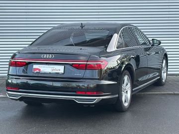 Audi A8 - 5