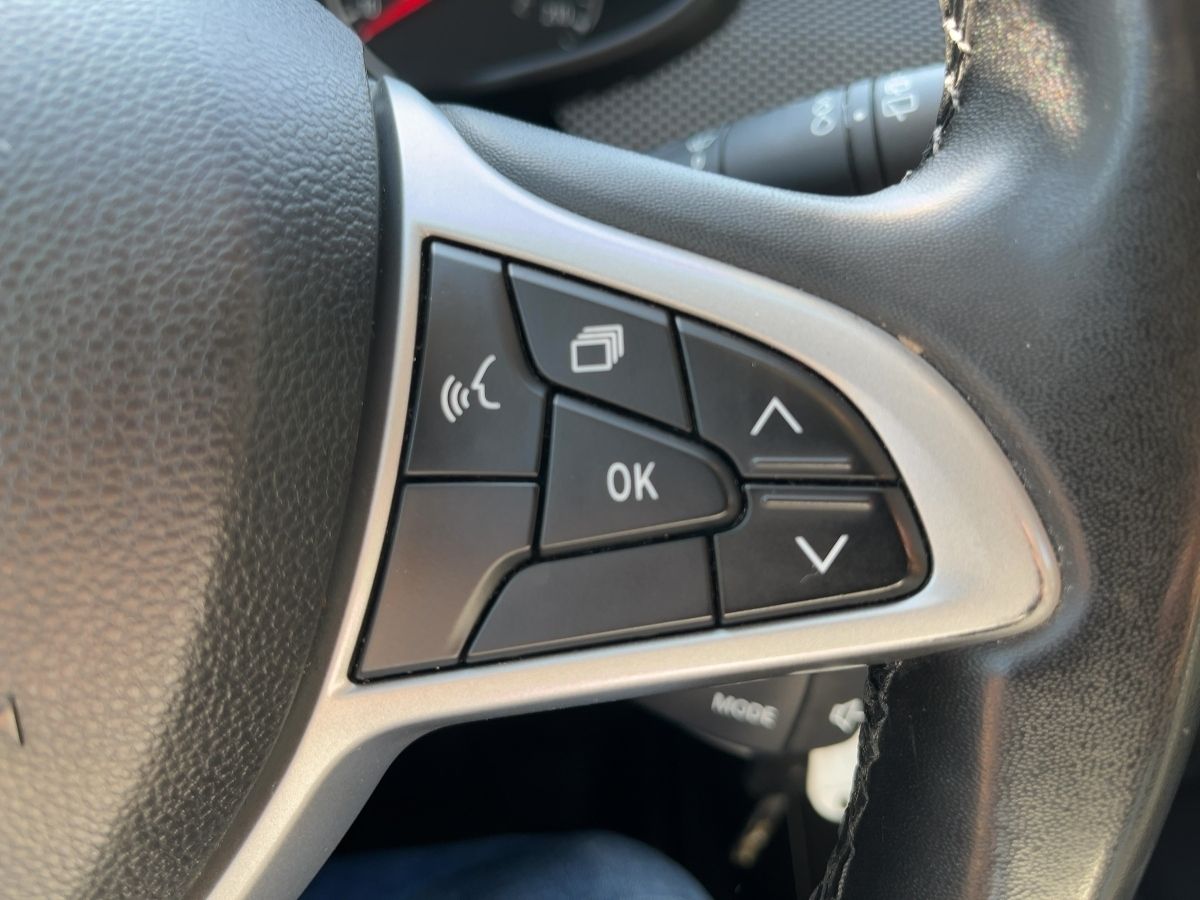 Fahrzeugabbildung Dacia Jogger Expression TCe 110 ABS Fahrerairbag ESP Z
