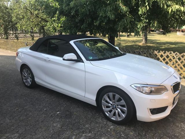 BMW 220i Cabrio