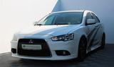 Mitsubishi Lancer Sportback Intense - Mitsubishi Lancer: Intense