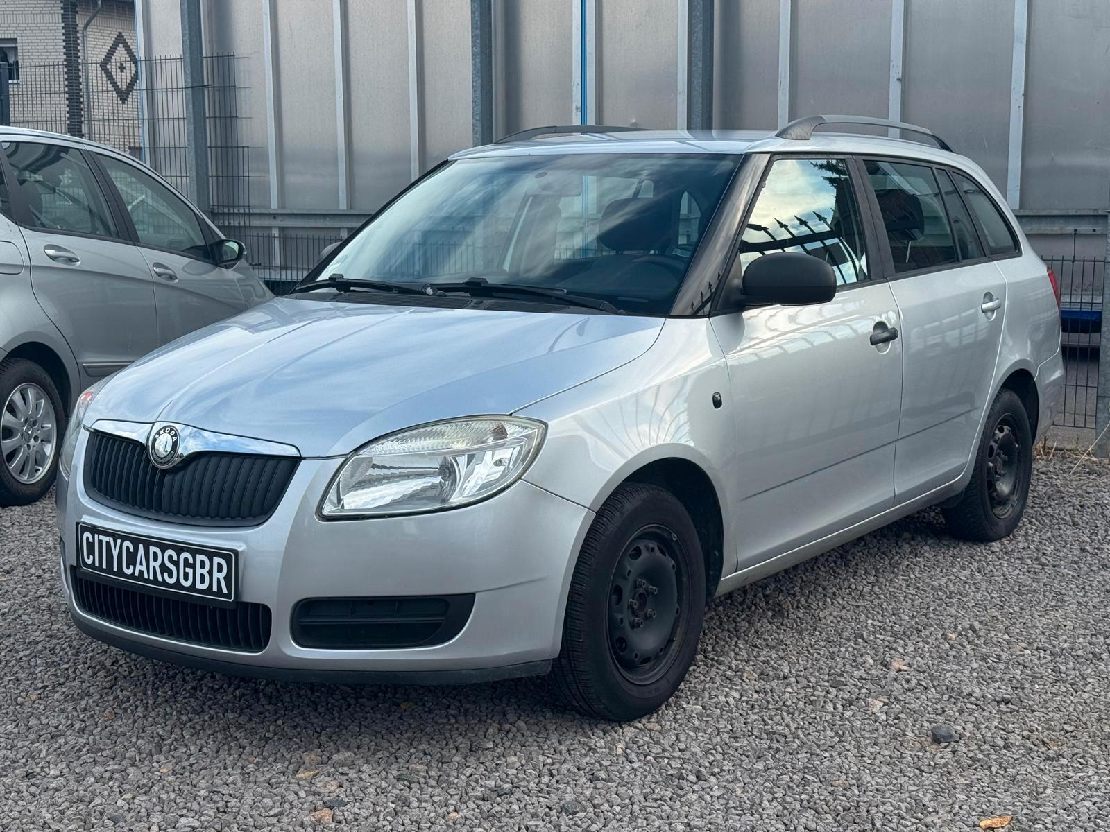 Skoda Fabia 2010 — interior
