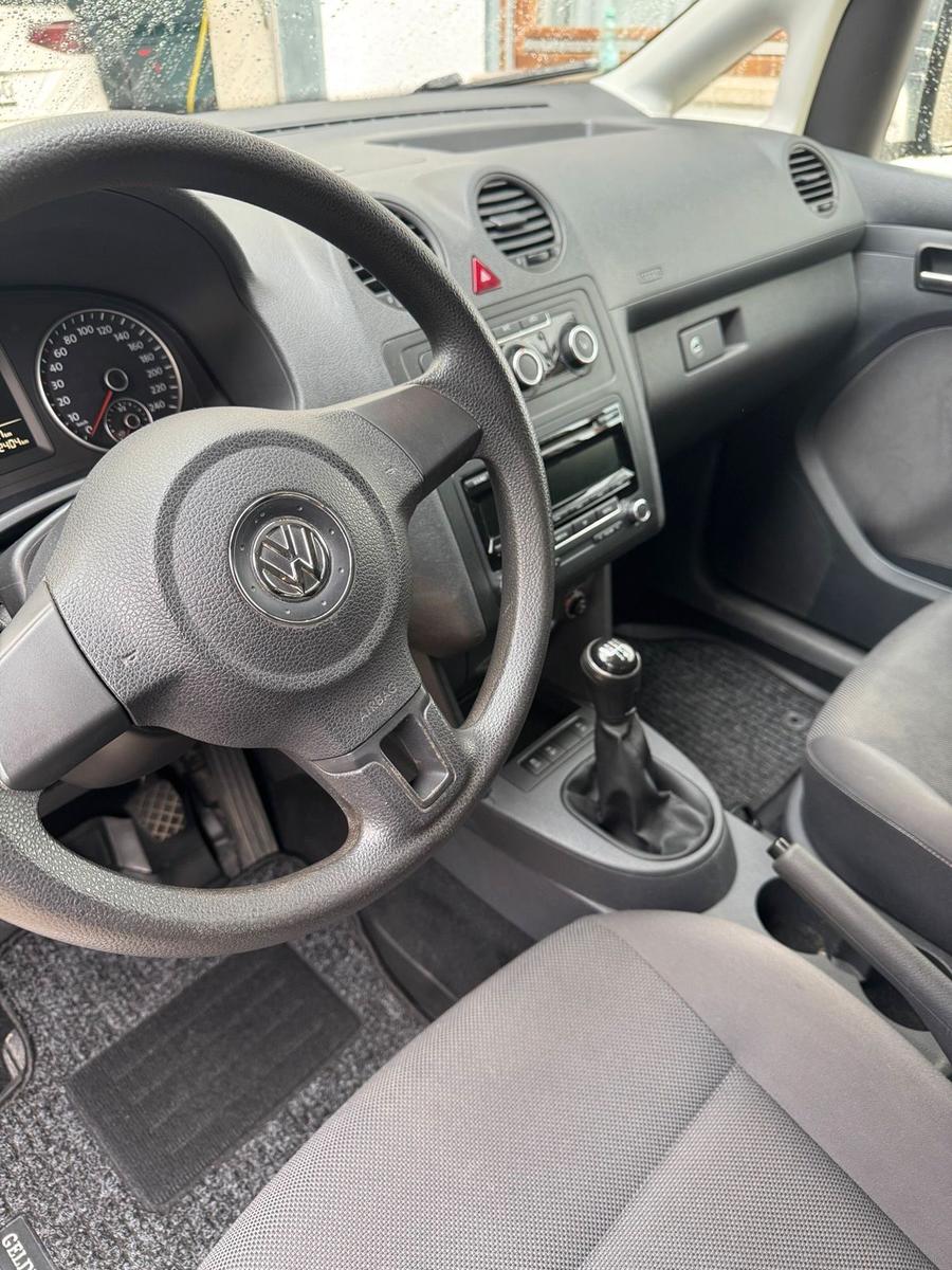 Volkswagen Caddy 2014 — photo 8
