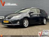 Toyota Auris Touring Sports 1.8 Hybrid Lease | Pano | C - graue Toyota Auris Touring Sports