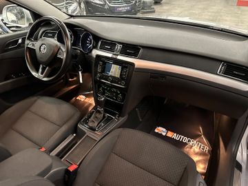 Skoda Superb Combi Exclusive *Xenon*PDC*Klima*DAB*Navi