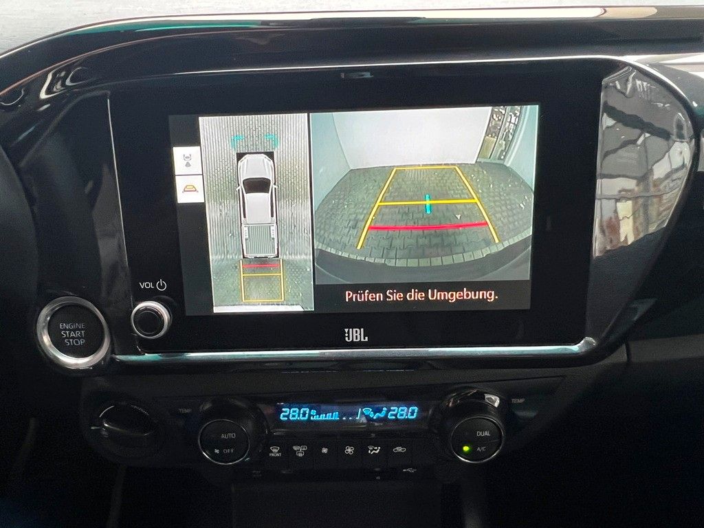 Fahrzeugabbildung Toyota Hilux Double Cab 2.8 D Invincible 4x4 NAVI 360°