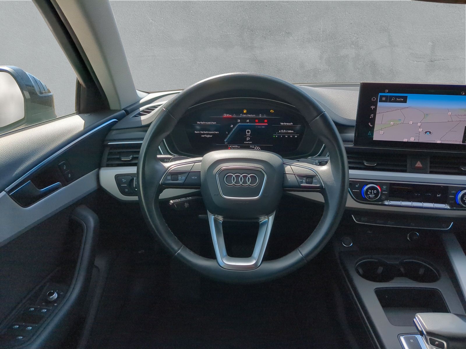 Fahrzeugabbildung Audi A4 Avant 40 TDI S-line Pano virtualCP Kamera SHZ