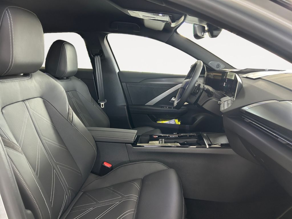 Fahrzeugabbildung Opel Astra ST 1.5 D Automatik GS AHZV Tech Paket