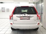 Volvo XC90 2,4 D4 Kinetic Geartronic 7 Sitzer  AHK - Volvo XC90 mit Diesel-Antrieb: 2.4