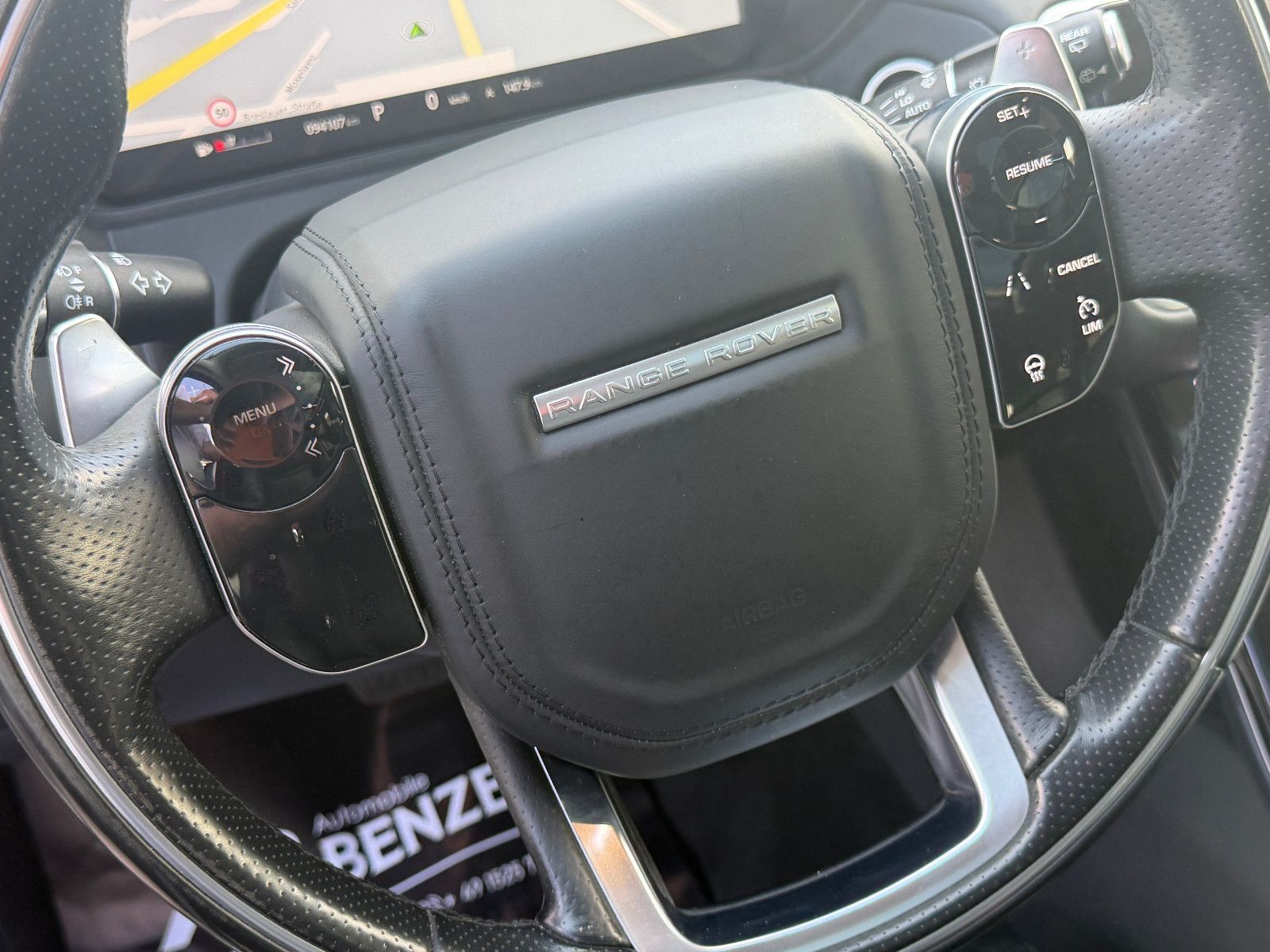 Fahrzeugabbildung Land Rover Range Rover Velar SE/PANO/KAMERA/MERIDIAN/MASSAG