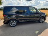 Volkswagen eHybrid, TÜV & Reifen neu*AHK*el. Türen/HK*Pano - VW T7 Multivan von privat