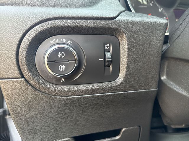 Grandland INNOVATION 1.2 Turbo NAVI BI-LED AGR-S