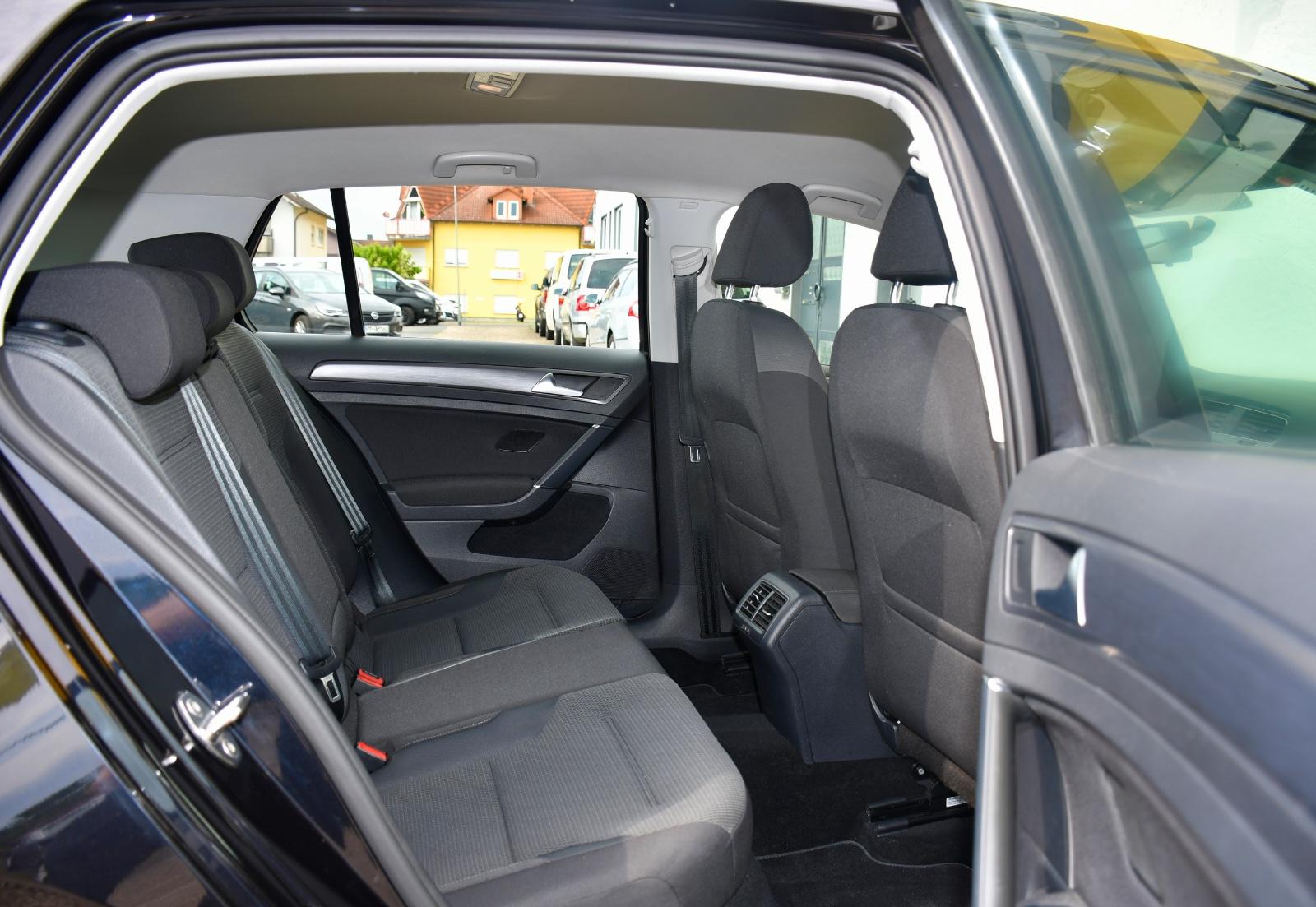 Volkswagen Golf VII Lim. Comfortline Navi PDC Sitzhz. Klima, миниатюра 21