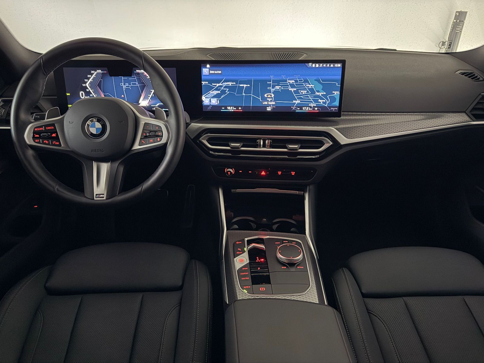 Fahrzeugabbildung BMW 330 i M SPORT/LED/DAB/KAMERA/ACC/CURVED DISPLAY