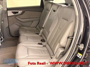 Audi Q7 - 7