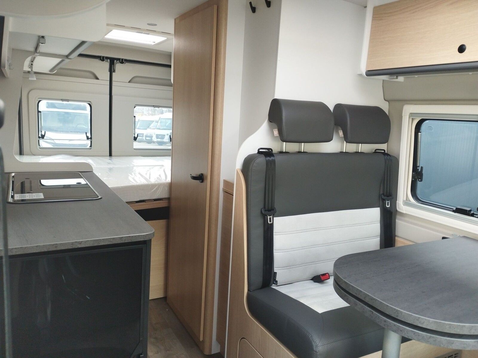 Fahrzeugabbildung Sunlight Adventure Cliff 600 Automatik, Dörr Edition, LTE