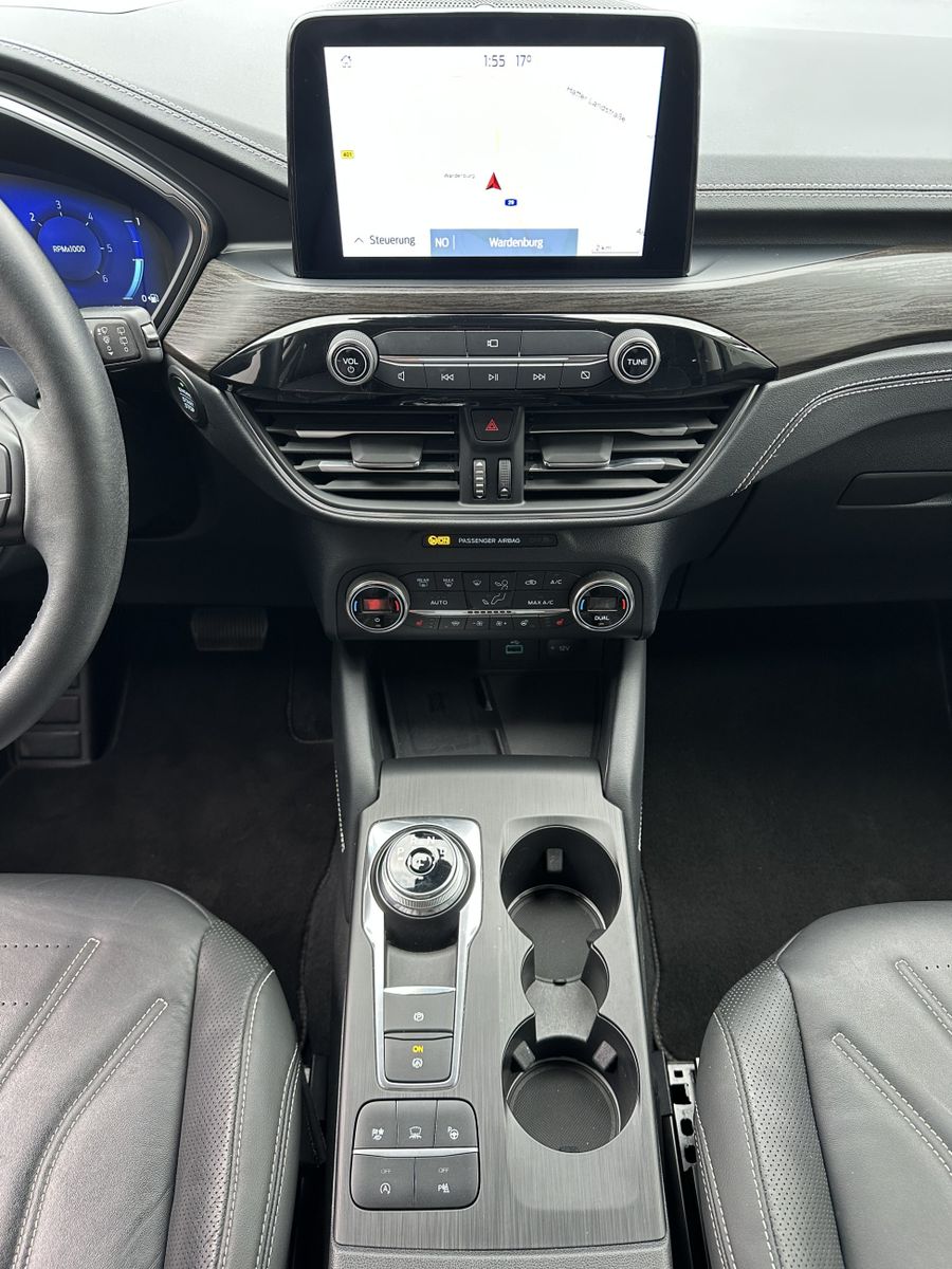 Fahrzeugabbildung Ford Kuga 2.0 EB 4x4 Vignale NAV+LED+AHK+VCOCK+HEADUP