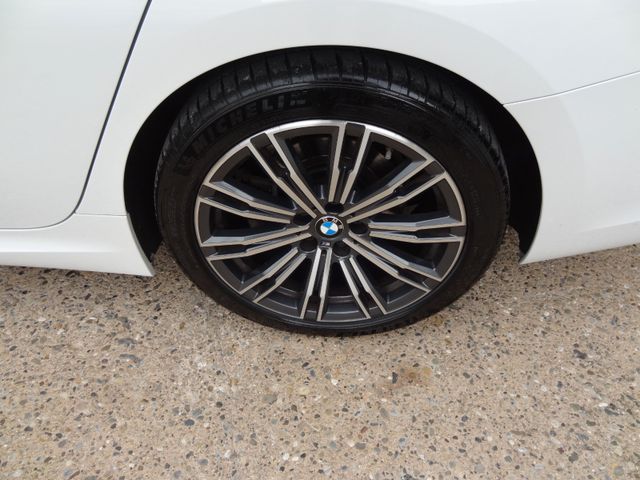 Fahrzeugabbildung BMW 320d xDrive M Sport/2.Hd/Leder/Navi/Kam/LED/
