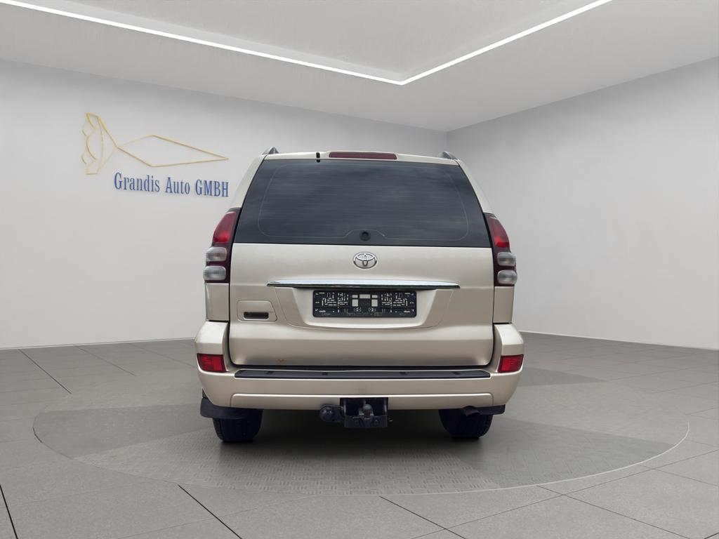 Toyota Land Cruiser