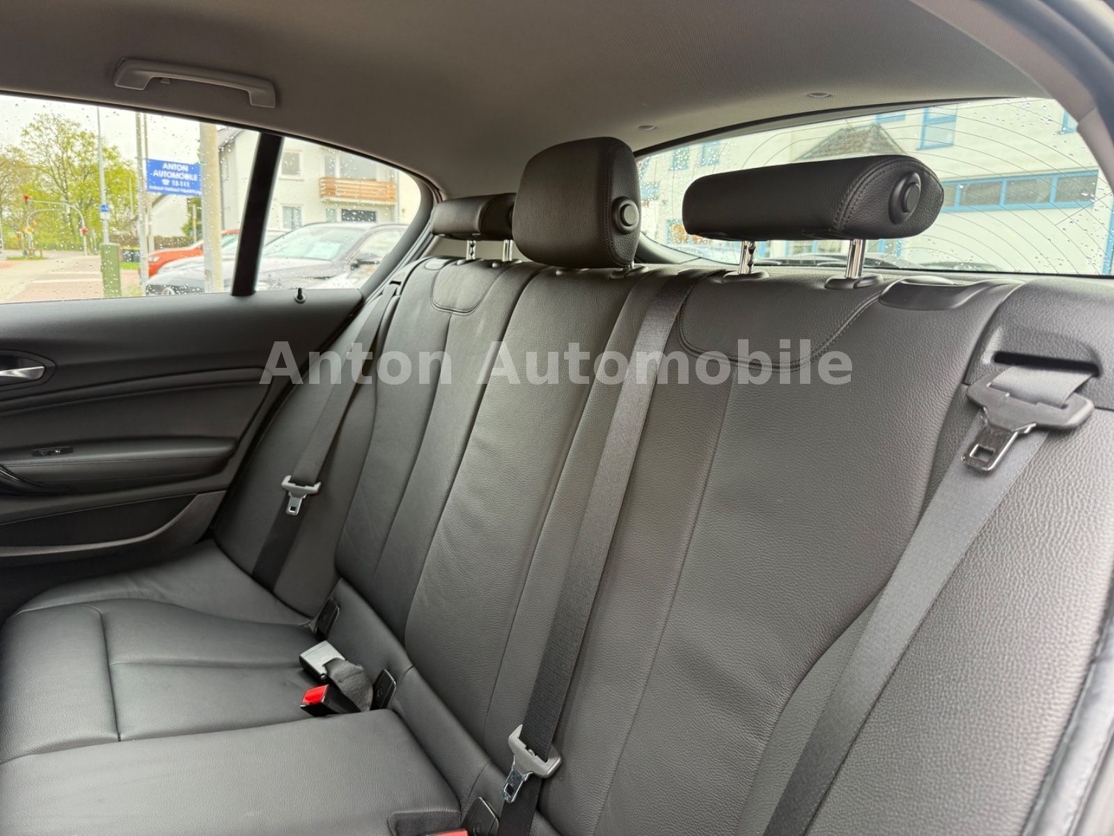 BMW 118 1 Limousine 5-trg. /Automatik/Navi/Leder foto 14