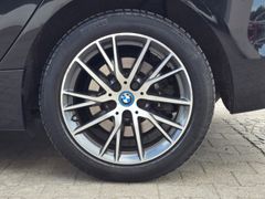 Fahrzeugabbildung 225 Active Tourer xe Advantage