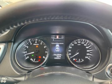 Nissan Qashqai N-Connecta *BI-XENON*LED*AHK*360 KAMERA*