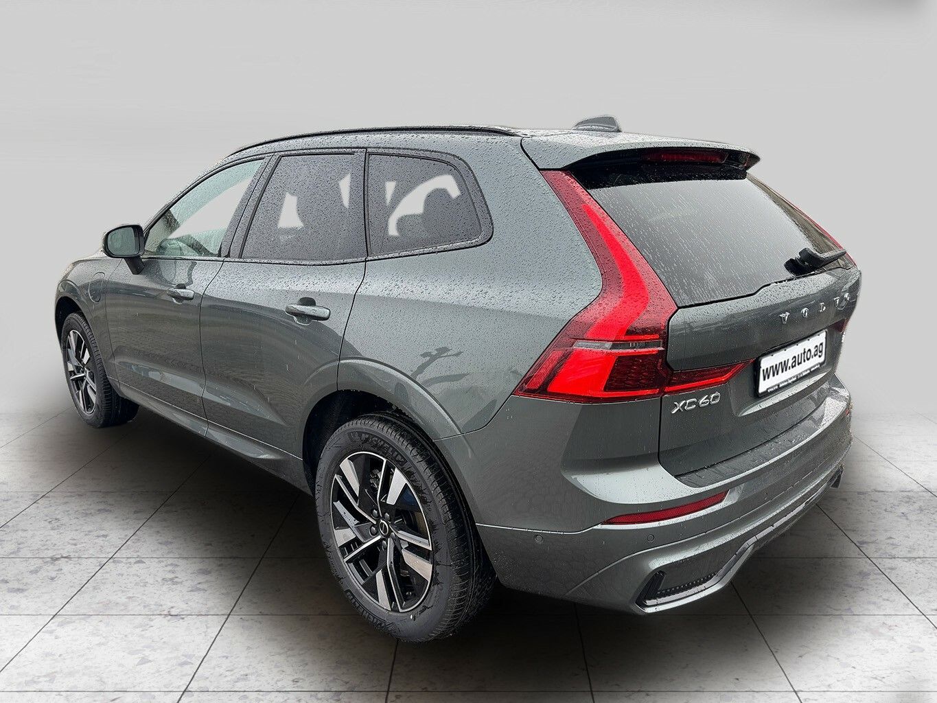 Volvo XC60 T6 PLUS DARK LAGOM AHK imagem 3