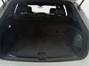 Volkswagen Touareg - 5
