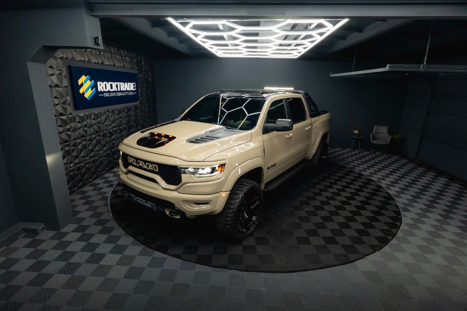 Fahrzeugabbildung Dodge RAM 6.4 V8 TRX SuperCharged 880PS *24 Zoll*Pano*