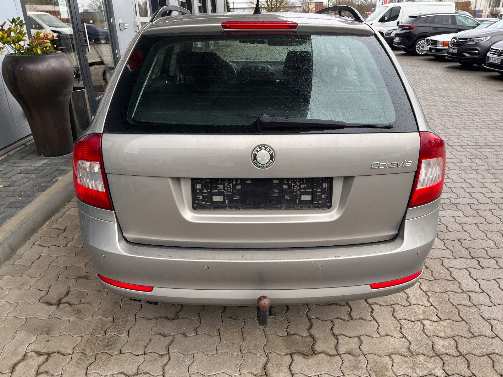 Fahrzeugabbildung SKODA Octavia Combi Elegance
