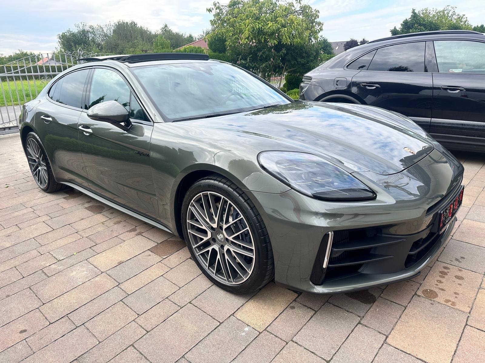 Porsche Panamera 4 E-Hybrid