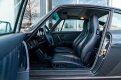 PORSCHE 911 G-Modell/ DE/ SITZHZG./ SCHIEBEDACH/ 16" PORSCHE 911 G-Modell/ DE/ SITZHZG./ SCHIEBEDACH/ 16"