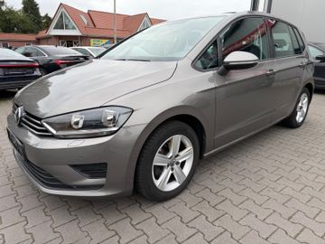 Volkswagen Golf - 2