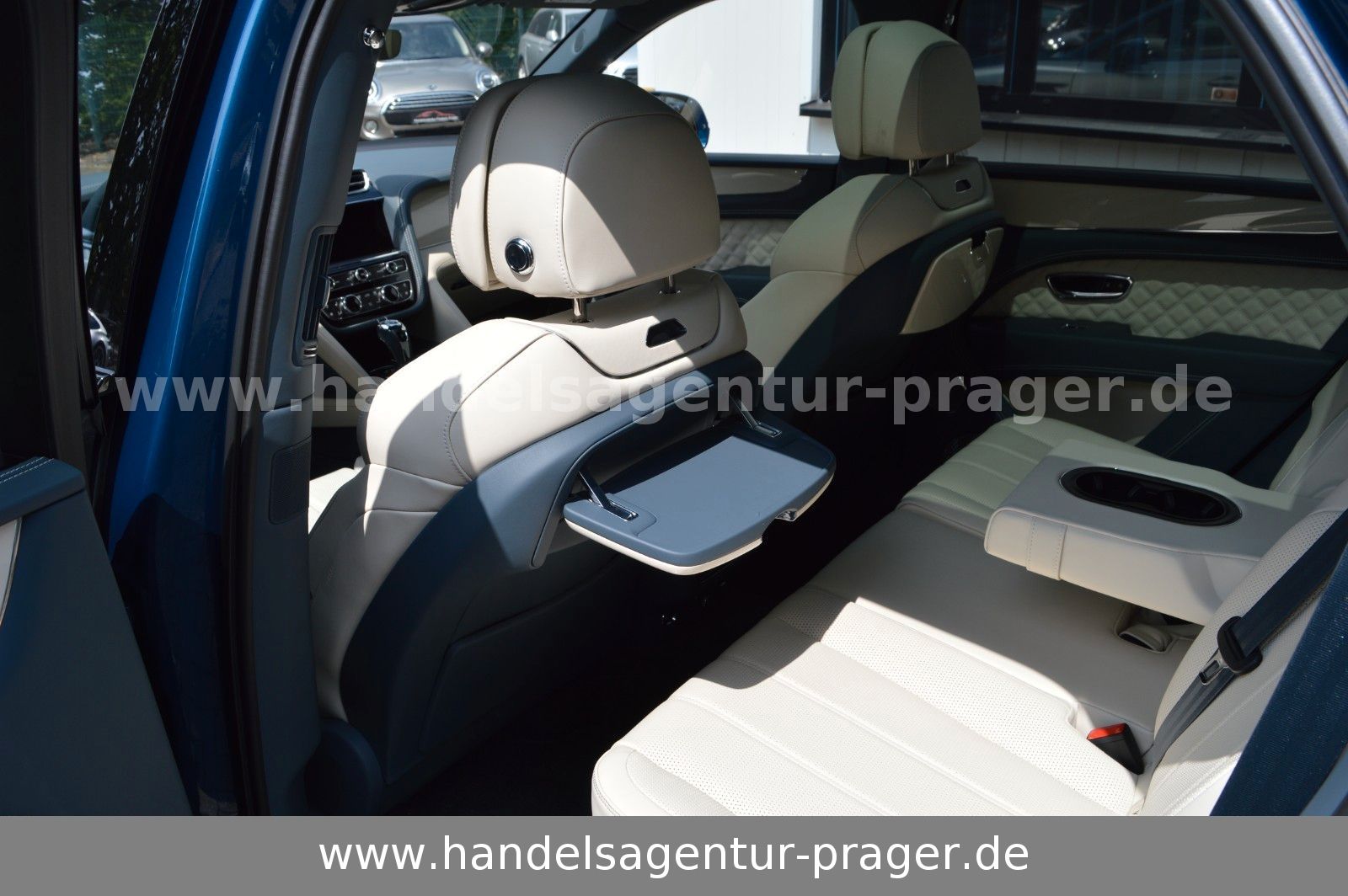 Bentley Bentayga 3.0 Hybrid Azure 4WD Autom. foto 24