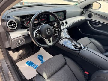 Mercedes E 220 - 10